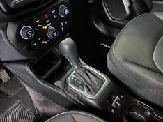 JEEP RENEGADE 1.3 16V NIGHT EAGLE T270 TURBO 2024/2025 ÓTIMA CAR FLORES DA CUNHA / Carros no Vale