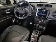 JEEP RENEGADE 1.3 16V NIGHT EAGLE T270 TURBO 2024/2025 ÓTIMA CAR FLORES DA CUNHA / Carros no Vale