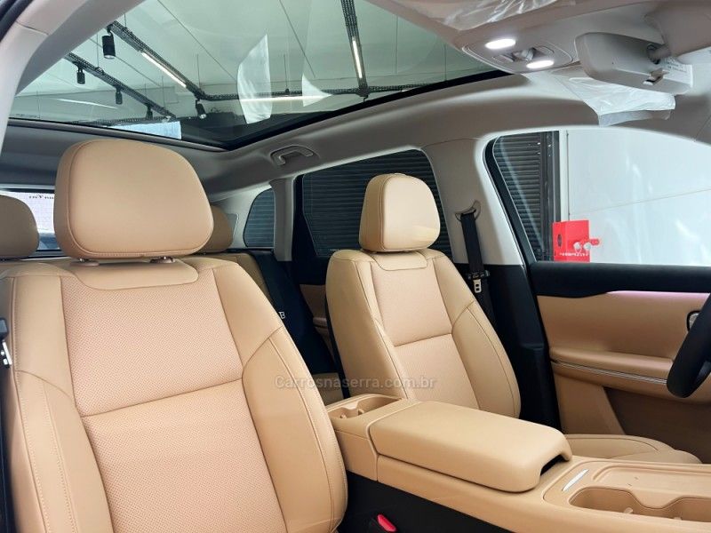 LEAPMOTOR C10 1.5 REEV 16V HÍBRIDO 28,4KW 2026/2027 ÓTIMA CAR FLORES DA CUNHA / Carros no Vale