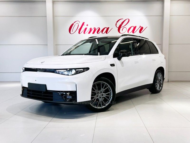 LEAPMOTOR C10 BEV ELÉTRICO 69,9KW 2026/2027 ÓTIMA CAR FLORES DA CUNHA / Carros no Vale