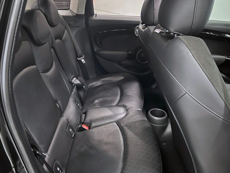 MINI COOPER 2.0 S TOP 16V TURBO 2015/2016 ÓTIMA CAR FLORES DA CUNHA / Carros no Vale