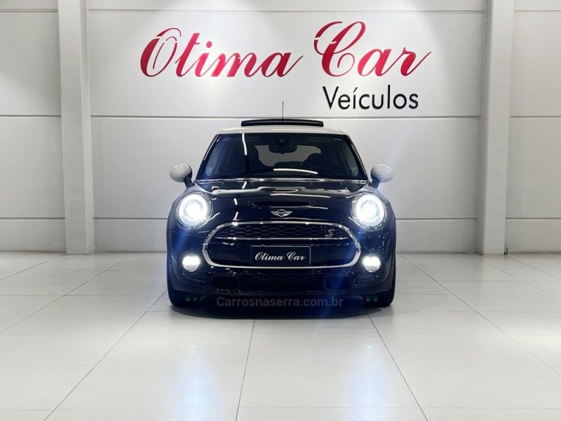 MINI COOPER 2.0 S TOP 16V TURBO 2015/2016 ÓTIMA CAR FLORES DA CUNHA / Carros no Vale