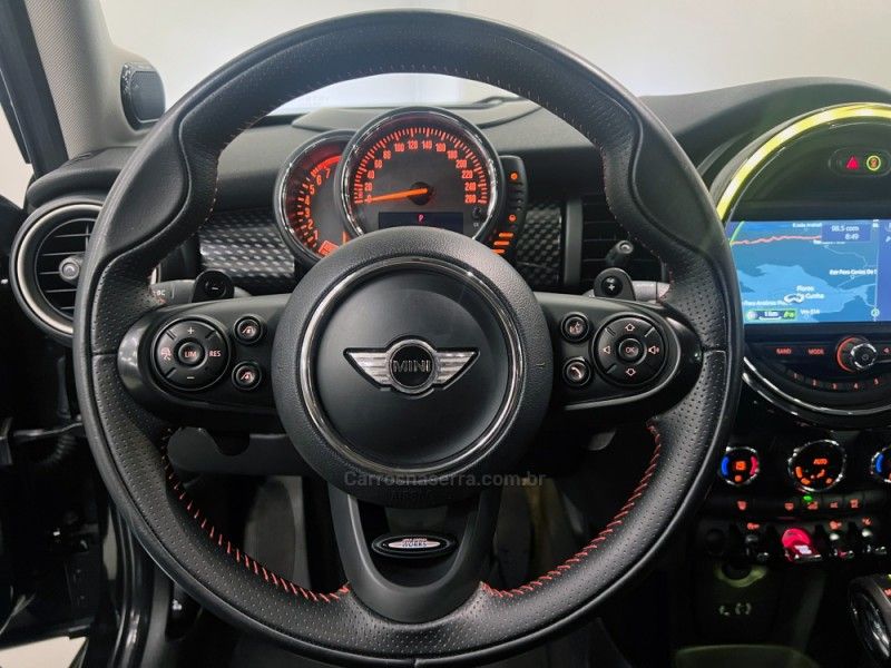 MINI COOPER 2.0 S TOP 16V TURBO 2015/2016 ÓTIMA CAR FLORES DA CUNHA / Carros no Vale