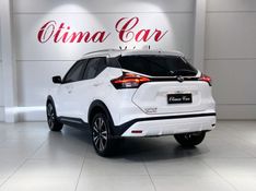 NISSAN KICKS 1.6 EXCLUSIVE 16V 2022/2023 ÓTIMA CAR FLORES DA CUNHA / Carros no Vale