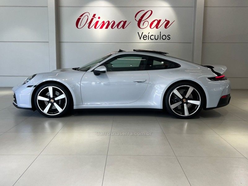 PORSCHE 911 3.0 CARRERA COUPÉ 2024/2025 ÓTIMA CAR FLORES DA CUNHA / Carros no Vale PORSCHE 911 3.0 CARRERA COUPÉ 2024/2025 ÓTIMA CAR FLORES DA CUNHA / Carros no Vale