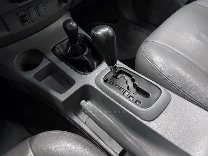 TOYOTA HILUX 3.0 SRV 4X4 CD 16V TURBO INTERCOOLER 2010/2010 ÓTIMA CAR FLORES DA CUNHA / Carros no Vale TOYOTA HILUX 3.0 SRV 4X4 CD 16V TURBO INTERCOOLER 2010/2010 ÓTIMA CAR FLORES DA CUNHA / Carros no Vale
