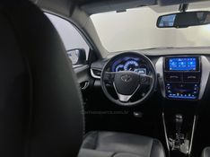 TOYOTA YARIS 1.5 XS SEDAN 16V 2018/2019 ÓTIMA CAR FLORES DA CUNHA / Carros no Vale