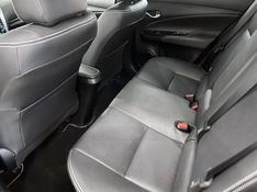 TOYOTA YARIS 1.5 XS SEDAN 16V 2018/2019 ÓTIMA CAR FLORES DA CUNHA / Carros no Vale