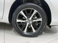 TOYOTA YARIS 1.5 XS SEDAN 16V 2018/2019 ÓTIMA CAR FLORES DA CUNHA / Carros no Vale