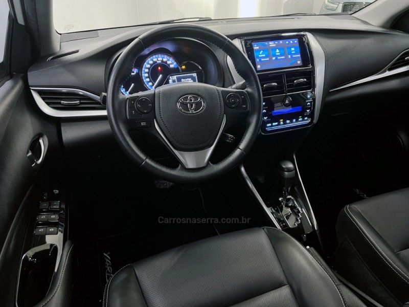 TOYOTA YARIS 1.5 XS SEDAN 16V 2018/2019 ÓTIMA CAR FLORES DA CUNHA / Carros no Vale TOYOTA YARIS 1.5 XS SEDAN 16V 2018/2019 ÓTIMA CAR FLORES DA CUNHA / Carros no Vale