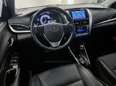 TOYOTA YARIS 1.5 XS SEDAN 16V 2018/2019 ÓTIMA CAR FLORES DA CUNHA / Carros no Vale