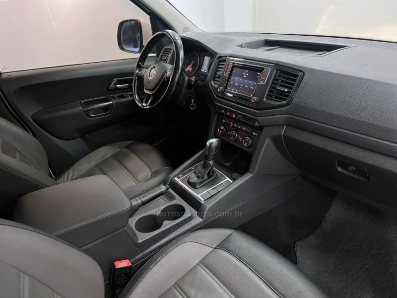 VOLKSWAGEN AMAROK 2.0 4X4 TDI COMFORTILINE CD 2019/2020 ÓTIMA CAR FLORES DA CUNHA / Carros no Vale