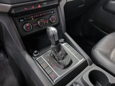 VOLKSWAGEN AMAROK 2.0 4X4 TDI COMFORTILINE CD 2019/2020 ÓTIMA CAR FLORES DA CUNHA / Carros no Vale