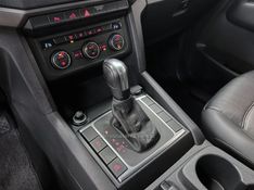 VOLKSWAGEN AMAROK 2.0 4X4 TDI COMFORTILINE CD 2019/2020 ÓTIMA CAR FLORES DA CUNHA / Carros no Vale