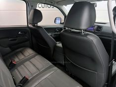 VOLKSWAGEN AMAROK 2.0 4X4 TDI COMFORTILINE CD 2019/2020 ÓTIMA CAR FLORES DA CUNHA / Carros no Vale