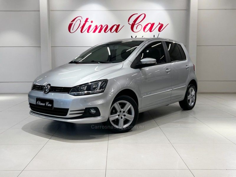 VOLKSWAGEN FOX 1.6 COMFORTLINE 8V 2015/2016 ÓTIMA CAR FLORES DA CUNHA / Carros no Vale VOLKSWAGEN FOX 1.6 COMFORTLINE 8V 2015/2016 ÓTIMA CAR FLORES DA CUNHA / Carros no Vale