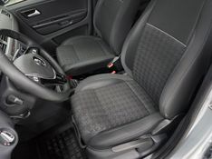 VOLKSWAGEN FOX 1.6 COMFORTLINE 8V 2015/2016 ÓTIMA CAR FLORES DA CUNHA / Carros no Vale