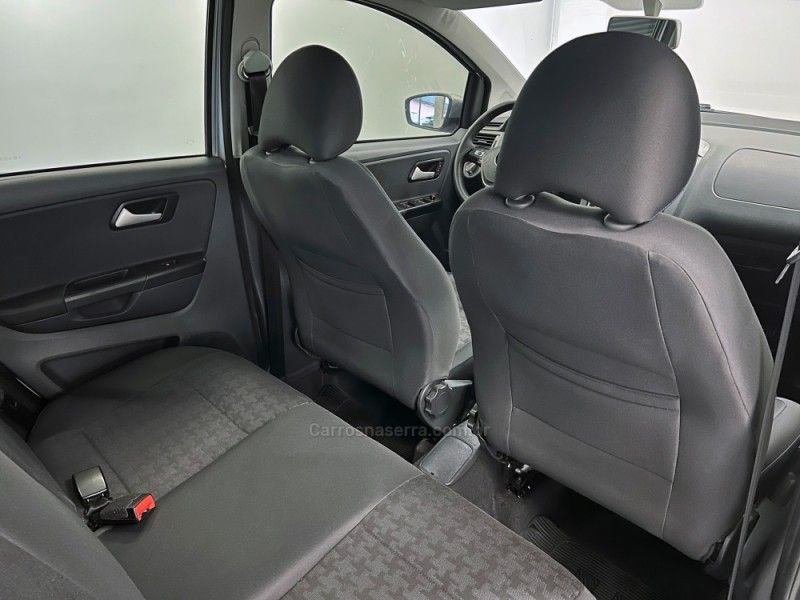 VOLKSWAGEN FOX 1.6 COMFORTLINE 8V 2015/2016 ÓTIMA CAR FLORES DA CUNHA / Carros no Vale VOLKSWAGEN FOX 1.6 COMFORTLINE 8V 2015/2016 ÓTIMA CAR FLORES DA CUNHA / Carros no Vale