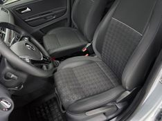 VOLKSWAGEN FOX 1.6 COMFORTLINE 8V 2015/2016 ÓTIMA CAR FLORES DA CUNHA / Carros no Vale