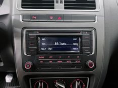 VOLKSWAGEN FOX 1.6 COMFORTLINE 8V 2015/2016 ÓTIMA CAR FLORES DA CUNHA / Carros no Vale