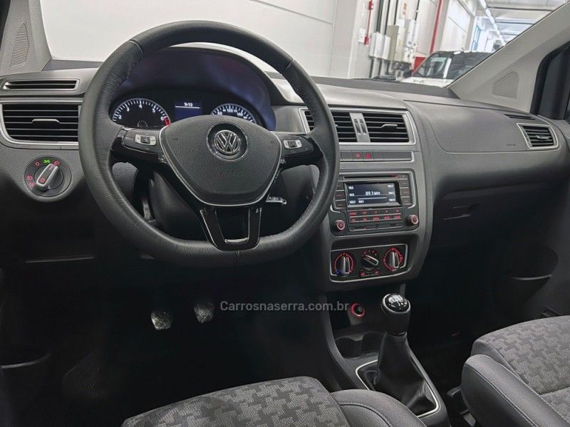 VOLKSWAGEN FOX 1.6 COMFORTLINE 8V 2015/2016 ÓTIMA CAR FLORES DA CUNHA / Carros no Vale VOLKSWAGEN FOX 1.6 COMFORTLINE 8V 2015/2016 ÓTIMA CAR FLORES DA CUNHA / Carros no Vale