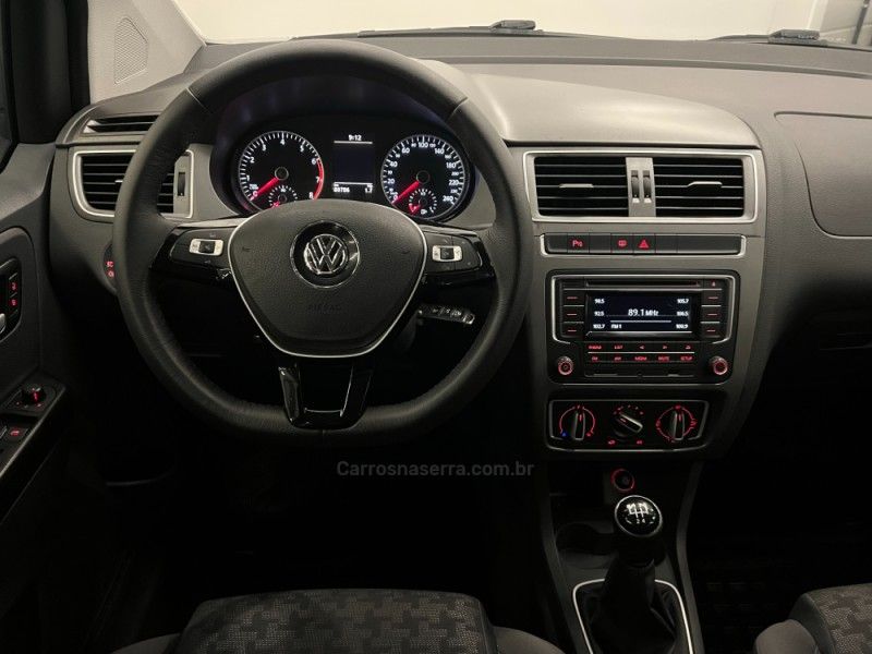 VOLKSWAGEN FOX 1.6 COMFORTLINE 8V 2015/2016 ÓTIMA CAR FLORES DA CUNHA / Carros no Vale VOLKSWAGEN FOX 1.6 COMFORTLINE 8V 2015/2016 ÓTIMA CAR FLORES DA CUNHA / Carros no Vale