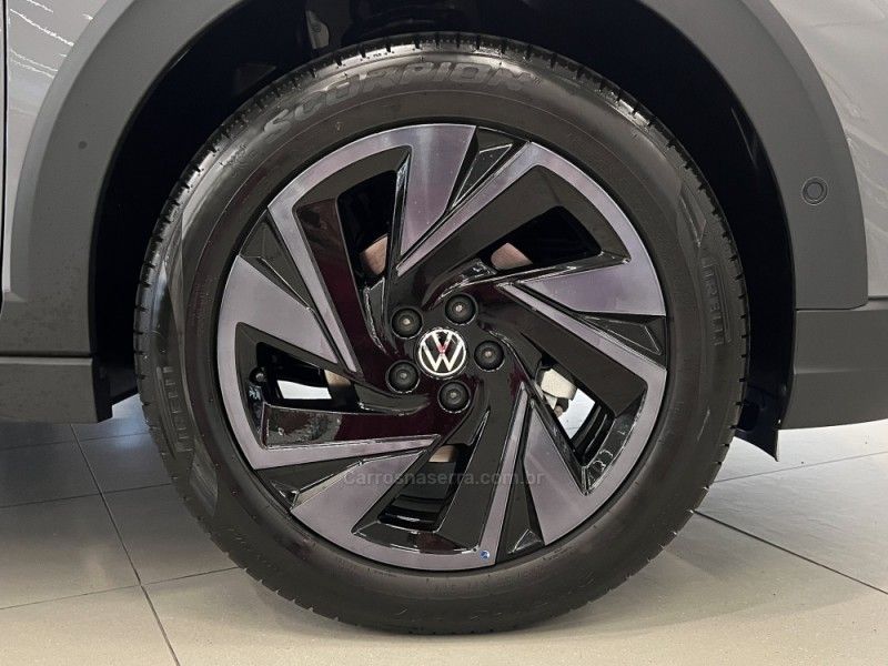 VOLKSWAGEN NIVUS 1.0 TSI HIGHLINE 2026/2027 ÓTIMA CAR FLORES DA CUNHA / Carros no Vale
