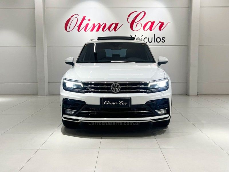 VOLKSWAGEN TIGUAN 2.0 ALLSPACE R-LINE 350 TSI 4X4 2020/2020 ÓTIMA CAR FLORES DA CUNHA / Carros no Vale