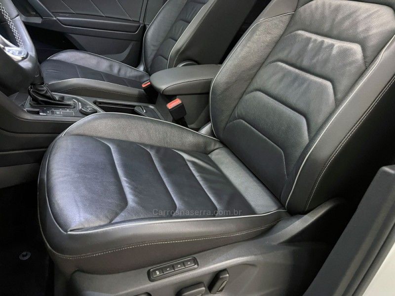 VOLKSWAGEN TIGUAN 2.0 ALLSPACE R-LINE 350 TSI 4X4 2020/2020 ÓTIMA CAR FLORES DA CUNHA / Carros no Vale VOLKSWAGEN TIGUAN 2.0 ALLSPACE R-LINE 350 TSI 4X4 2020/2020 ÓTIMA CAR FLORES DA CUNHA / Carros no Vale