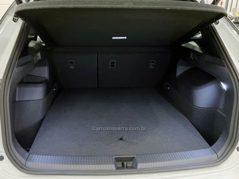 VOLKSWAGEN TIGUAN 2.0 TSI R-LINE 350 16V 2026/2026 ÓTIMA CAR FLORES DA CUNHA / Carros no Vale