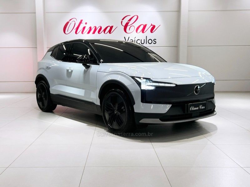 VOLVO EX30 E60 CROSS COUNTRY 69 KW ELÉTRICO 2025/2026 ÓTIMA CAR FLORES DA CUNHA / Carros no Vale VOLVO EX30 E60 CROSS COUNTRY 69 KW ELÉTRICO 2025/2026 ÓTIMA CAR FLORES DA CUNHA / Carros no Vale