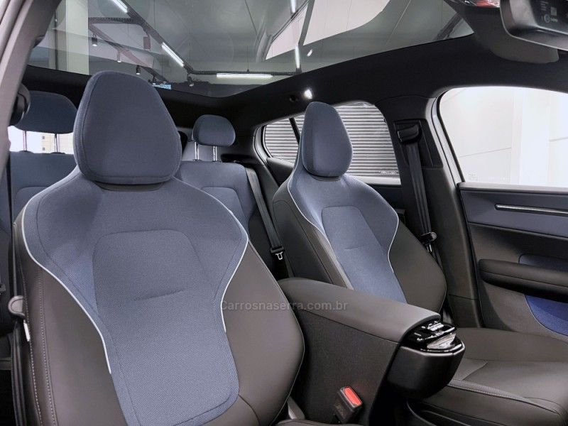 VOLVO EX30 ULTRA EXTENDED RANGE 2024/2025 ÓTIMA CAR FLORES DA CUNHA / Carros no Vale