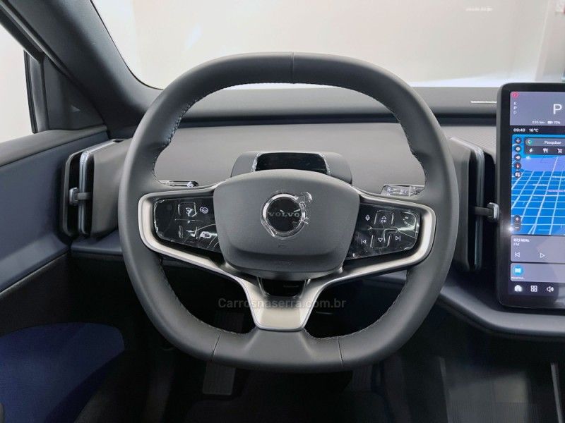 VOLVO EX30 ULTRA EXTENDED RANGE 2024/2025 ÓTIMA CAR FLORES DA CUNHA / Carros no Vale