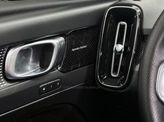 VOLVO XC 40 2.0 T5 R-DESIGN AWD GEARTRONIC 2019/2020 ÓTIMA CAR FLORES DA CUNHA / Carros no Vale