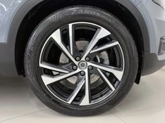VOLVO XC 40 2.0 T5 R-DESIGN AWD GEARTRONIC 2019/2020 ÓTIMA CAR FLORES DA CUNHA / Carros no Vale