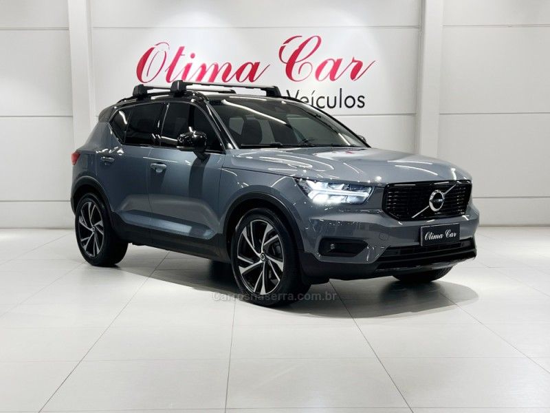 VOLVO XC 40 2.0 T5 R-DESIGN AWD GEARTRONIC 2019/2020 ÓTIMA CAR FLORES DA CUNHA / Carros no Vale