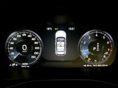 VOLVO XC 40 2.0 T5 R-DESIGN AWD GEARTRONIC 2019/2020 ÓTIMA CAR FLORES DA CUNHA / Carros no Vale