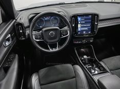 VOLVO XC 40 2.0 T5 R-DESIGN AWD GEARTRONIC 2019/2020 ÓTIMA CAR FLORES DA CUNHA / Carros no Vale