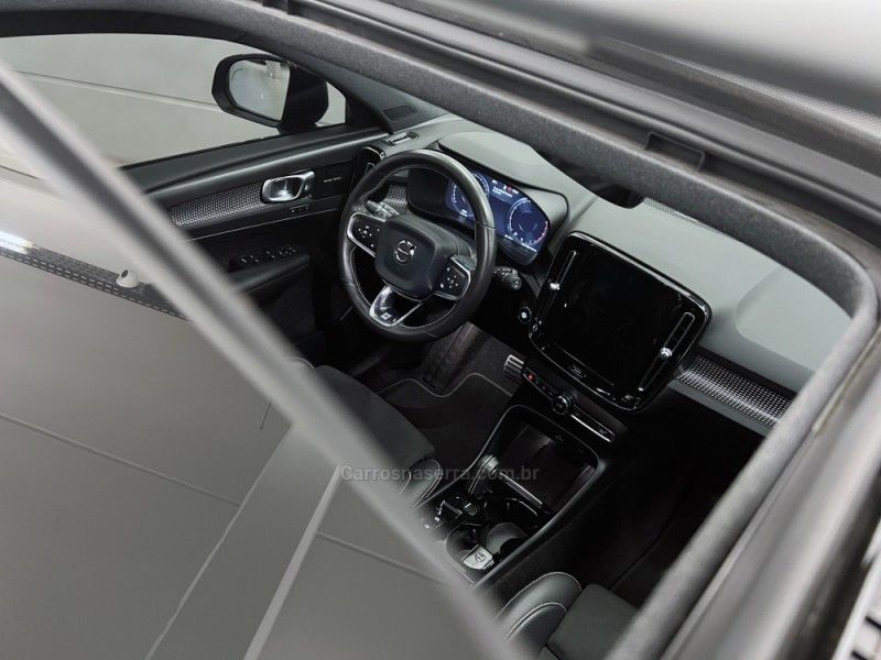 VOLVO XC 40 2.0 T5 R-DESIGN AWD GEARTRONIC 2019/2020 ÓTIMA CAR FLORES DA CUNHA / Carros no Vale