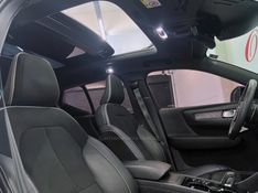 VOLVO XC 40 2.0 T5 R-DESIGN SPE AWD GEARTRONIC 2019/2020 ÓTIMA CAR FLORES DA CUNHA / Carros no Vale