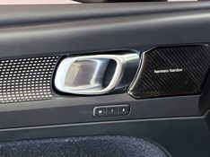 VOLVO XC 40 2.0 T5 R-DESIGN SPE AWD GEARTRONIC 2019/2020 ÓTIMA CAR FLORES DA CUNHA / Carros no Vale