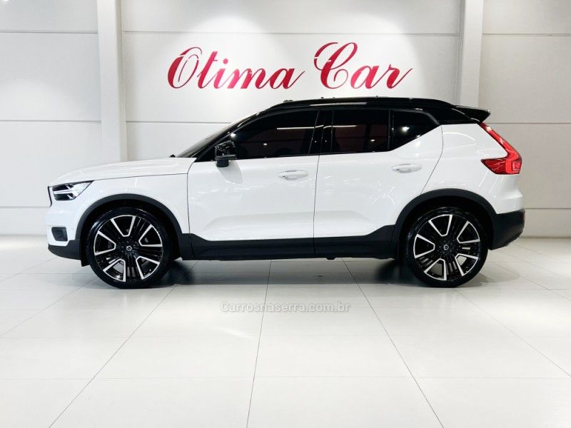 VOLVO XC 40 2.0 T5 R-DESIGN SPE AWD GEARTRONIC 2019/2020 ÓTIMA CAR FLORES DA CUNHA / Carros no Vale VOLVO XC 40 2.0 T5 R-DESIGN SPE AWD GEARTRONIC 2019/2020 ÓTIMA CAR FLORES DA CUNHA / Carros no Vale