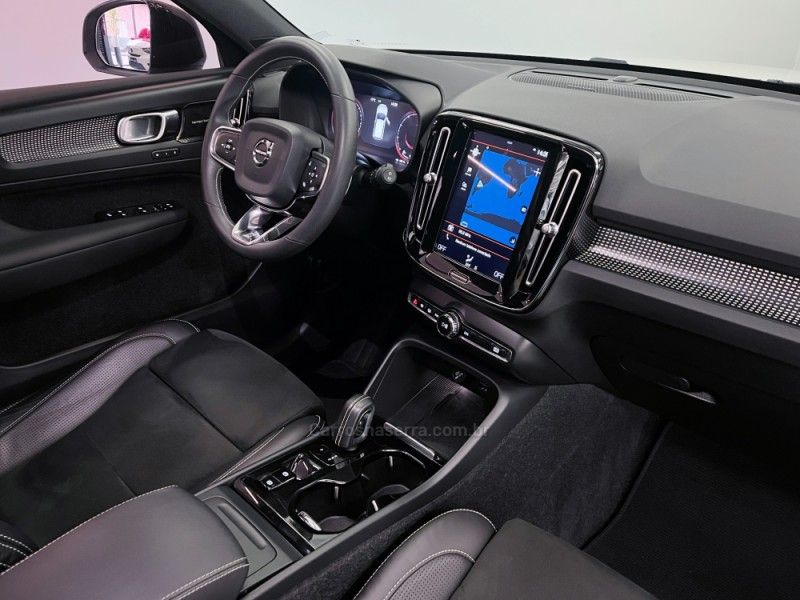 VOLVO XC 40 2.0 T5 R-DESIGN SPE AWD GEARTRONIC 2019/2020 ÓTIMA CAR FLORES DA CUNHA / Carros no Vale VOLVO XC 40 2.0 T5 R-DESIGN SPE AWD GEARTRONIC 2019/2020 ÓTIMA CAR FLORES DA CUNHA / Carros no Vale