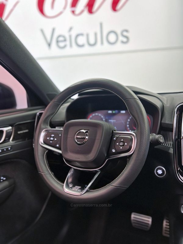 VOLVO XC 40 2.0 T5 R-DESIGN SPE AWD GEARTRONIC 2019/2020 ÓTIMA CAR FLORES DA CUNHA / Carros no Vale VOLVO XC 40 2.0 T5 R-DESIGN SPE AWD GEARTRONIC 2019/2020 ÓTIMA CAR FLORES DA CUNHA / Carros no Vale