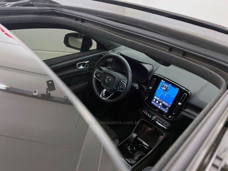 VOLVO XC 40 P6 RECHARGE ELECTRIC PLUS 2022/2023 ÓTIMA CAR FLORES DA CUNHA / Carros no Vale VOLVO XC 40 P6 RECHARGE ELECTRIC PLUS 2022/2023 ÓTIMA CAR FLORES DA CUNHA / Carros no Vale