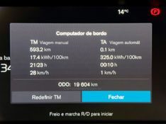 VOLVO XC 40 P6 RECHARGE ELECTRIC PLUS 2023/2024 ÓTIMA CAR FLORES DA CUNHA / Carros no Vale