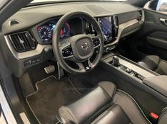 VOLVO XC60 2.0 T8 R DESIGN HYBRID 2019/2020 ÓTIMA CAR FLORES DA CUNHA / Carros no Vale