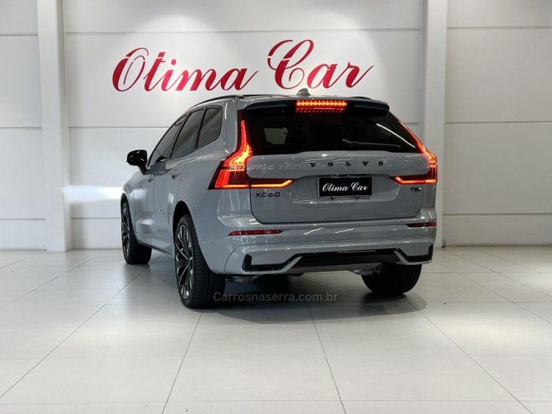 VOLVO XC60 2.0 T8 ULTRA DARK AWD HÍBRIDO 2026/2026 ÓTIMA CAR FLORES DA CUNHA / Carros no Vale VOLVO XC60 2.0 T8 ULTRA DARK AWD HÍBRIDO 2026/2026 ÓTIMA CAR FLORES DA CUNHA / Carros no Vale