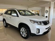 KIA SORENTO 2.4 EX2 4X2 16V 2014/2015 CIMIRRO AUTOMÓVEIS TAQUARA / Carros no Vale