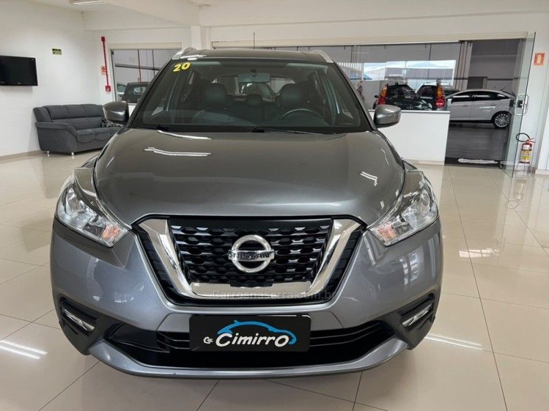 NISSAN KICKS 1.6 16V SV XTRONIC 2019/2020 CIMIRRO AUTOMÓVEIS TAQUARA / Carros no Vale NISSAN KICKS 1.6 16V SV XTRONIC 2019/2020 CIMIRRO AUTOMÓVEIS TAQUARA / Carros no Vale